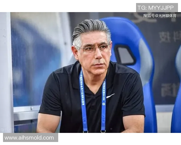 卡尔足球之星崛起背后的奋斗历程与荣耀时刻解析 卡尔足球之星崛起背后的奋斗历程与荣耀时刻解析